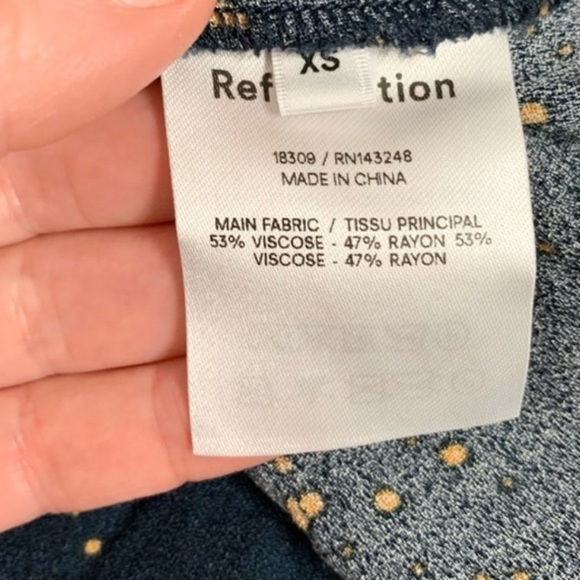 Reformation size XS chianti midi dress in navy galaxy print - Picture 7 of 8